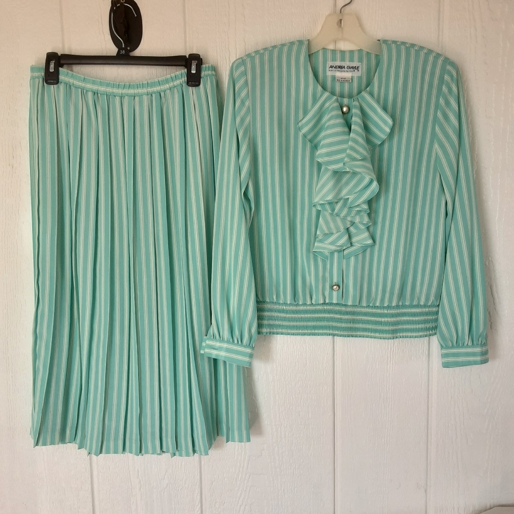 Andrea Gayle 🌞060 Vintage Set Skirt and Blouse Sz 10 P Light Green and White